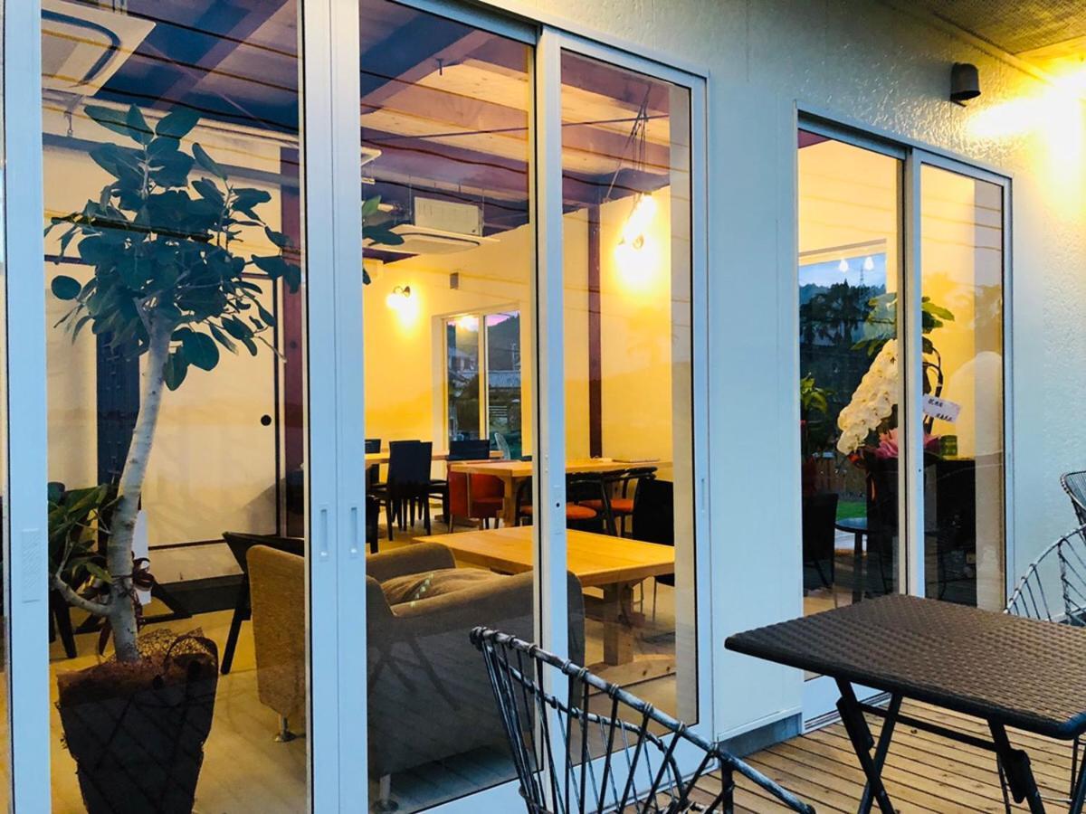 Guesthouse ＆ Beach Cafe Fuego Hyuga Εξωτερικό φωτογραφία